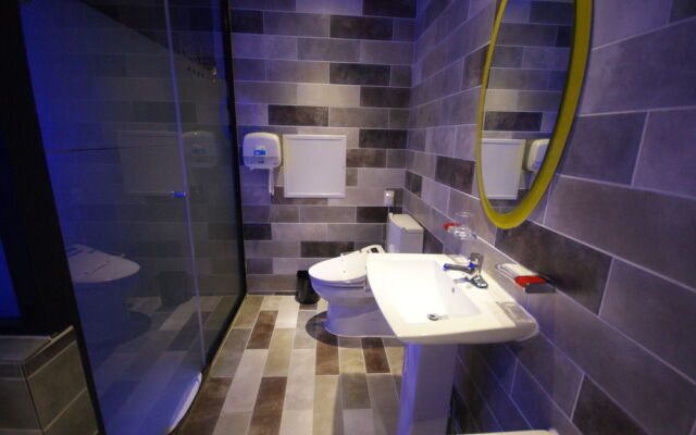 Lazzi Hotel