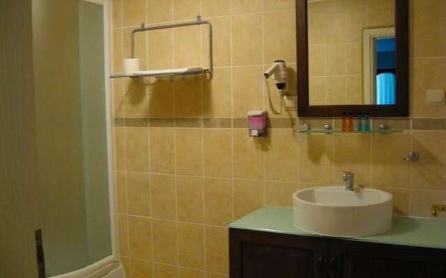 Assos Sardunya Butik Hotel