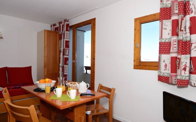 Well-kept Apartment Right on the Slopes of Plagne Soleil