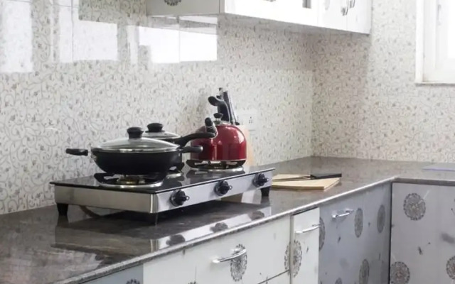 Parfait Street 3bhk Service Apartment Near Fortis