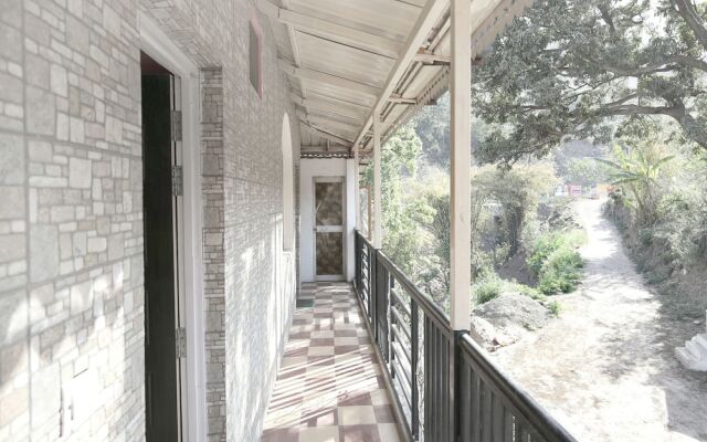 OYO 13538 Home 1RK Parwanoo