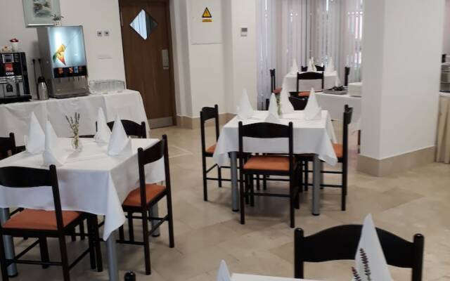 Hotel Albamaris