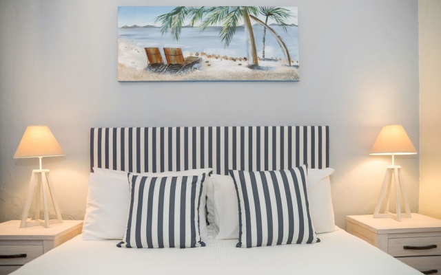Tropical Unit with Private Fenced Garden Close to The Beach 4 – Guest Rooms – Cairns