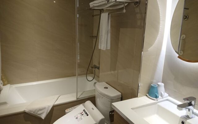 Simple Plus Hotel