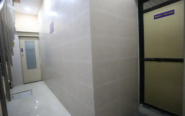 Mango Goregaon Hostel & PG