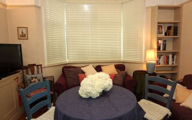 Southfields B&B Studios