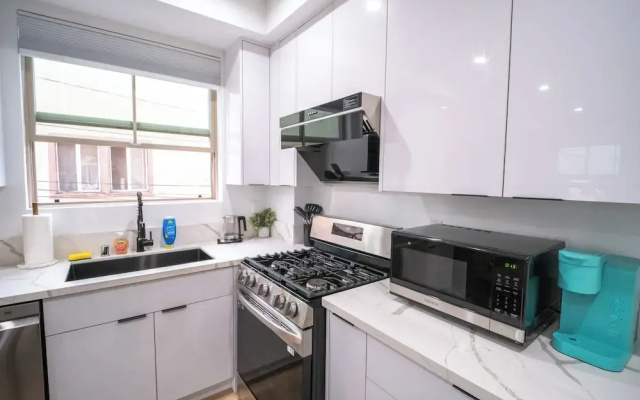 Stylish Private Room by Downtown LA