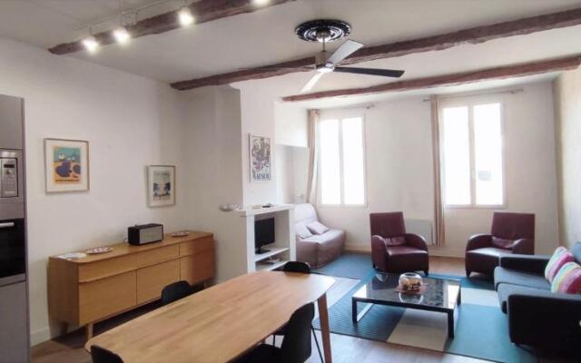 Charming 62 M With Shared Garden Center
