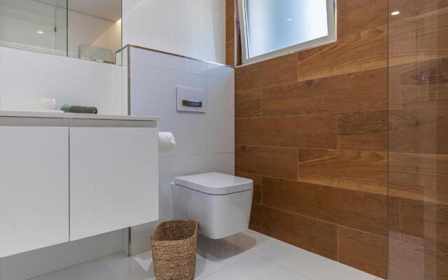 Touch of Class 2BDR Apartment by LovelyStay