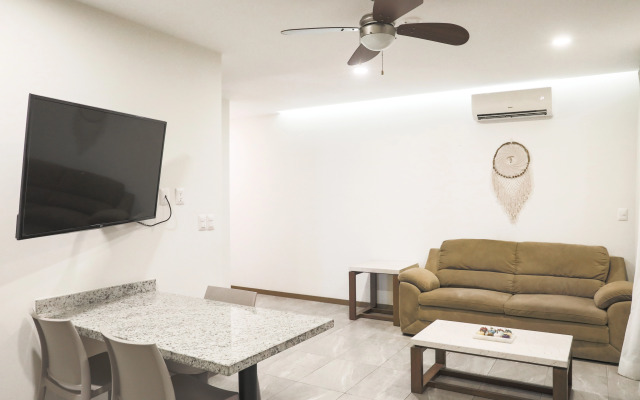 Hotel Grand Fifty Suites