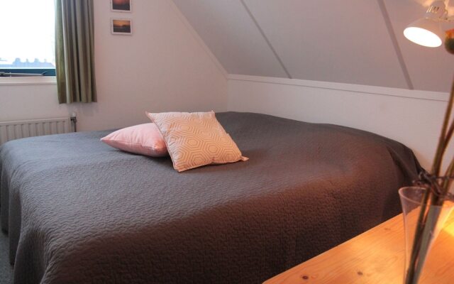 Pleasant Holiday Home in Kamperland near the Sea