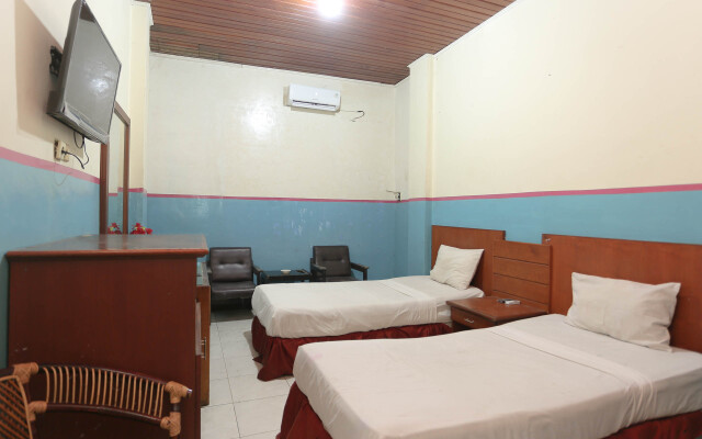 OYO 2057 Hotel Kharisma