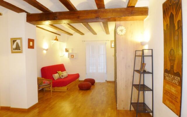 SingularStays Almudin