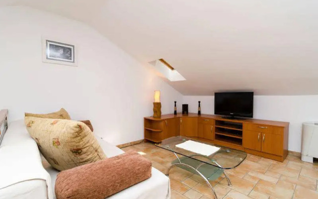 Apartments Mondo