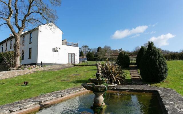 Redhill House Boutique Hotel Bristol Airport