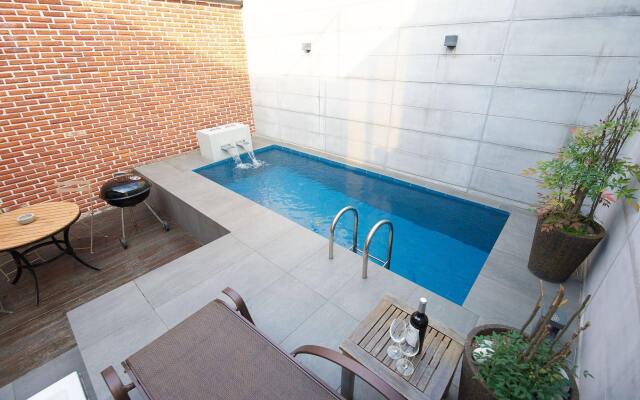 Hound Hotel Seomyeon 1st Street
