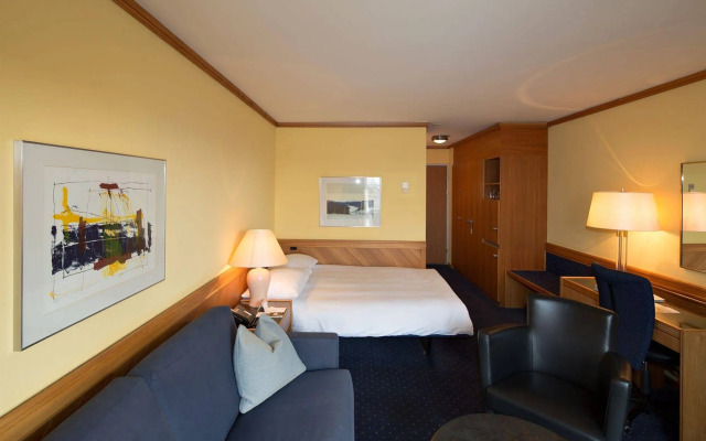 Stay at Zurich Airport