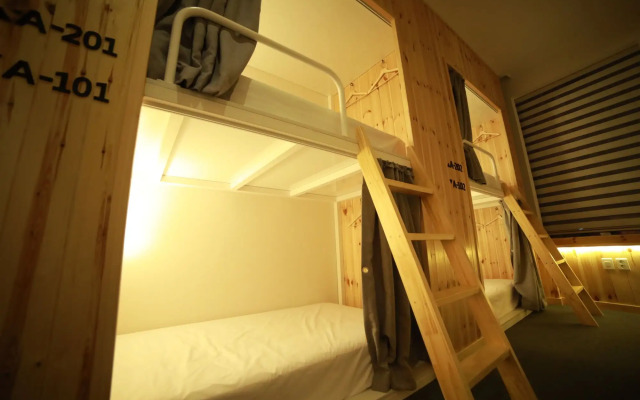 Book Home Gyeongju