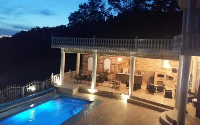 Yalana Guest House