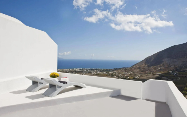 Semeli Cave House