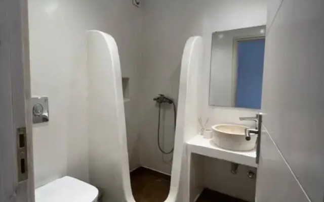 Charming Apartment in Ano Mera