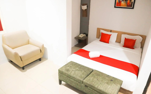 De Nearby Hotel