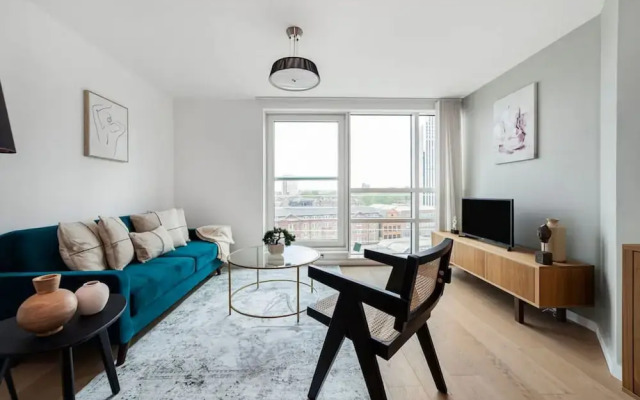 Stunning 2B Vauxhall Apt near Thames & Tube