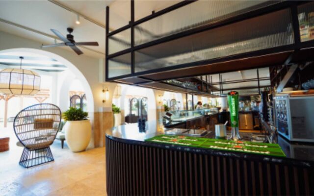 Mangrove Beach Corendon Curacao All-Inclusive Resort, Curio by Hilton