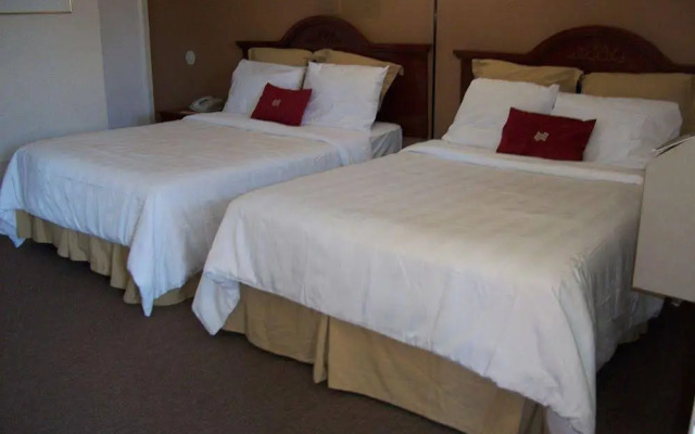 Camino Inn and Suites