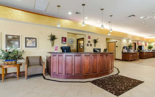 Comfort Suites Salina South - фото 2