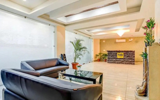 Hotel Golf Course Sapphire By FabHotels