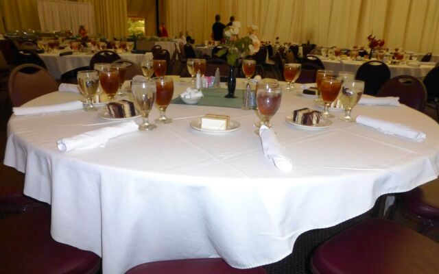 Regalia Hotel & Conference Center