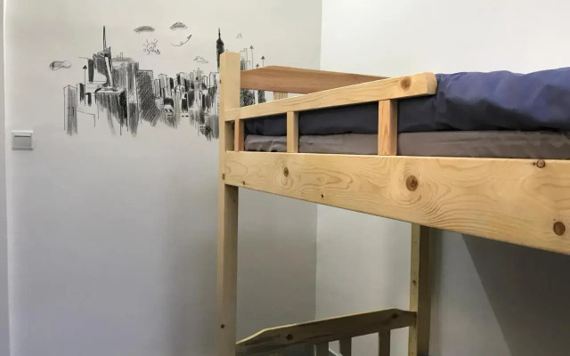 No. 6 Cuobian Hostel