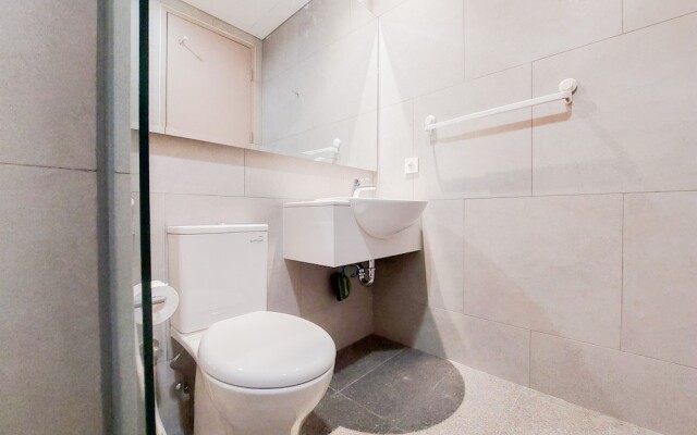 Modern And Warm 2Br At Menara Jakarta Kemayoran Apartment