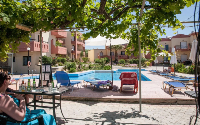 Ekavi Apartments