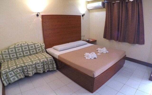 Ivory Hotel & Suites