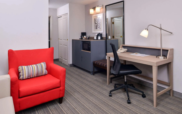 Country Inn & Suites by Radisson, Tinley Park, IL
