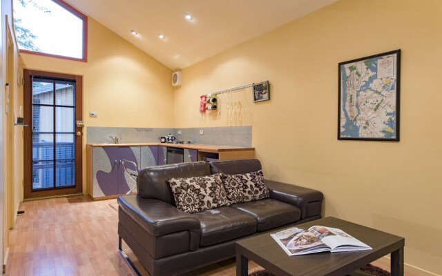 Earle Street Apartment
