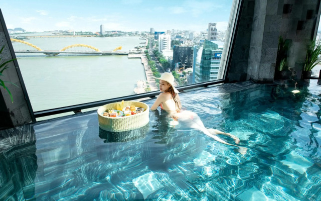 Haian Riverfront Hotel Da Nang
