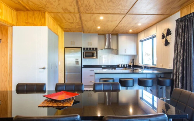 Motueka Apartment
