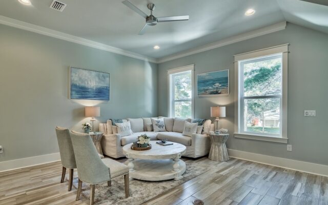 Naut On The Clock NEW Luxury