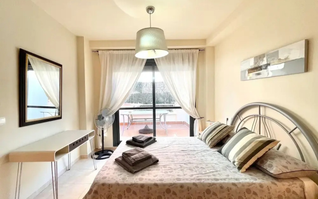 Apartment Near Beach With Pools and hot tub