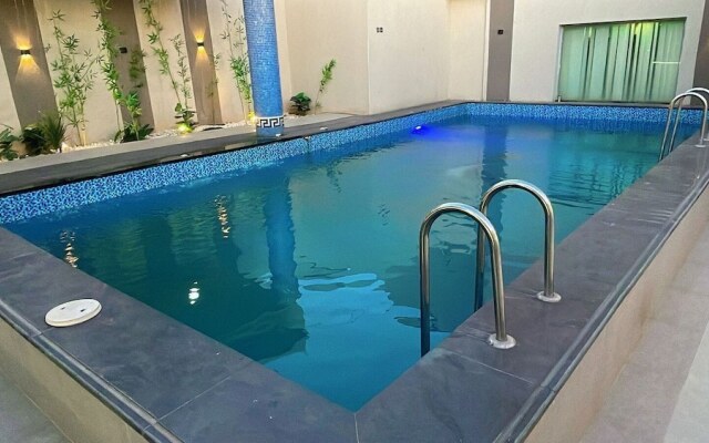 Burj Al Hayat Furnished suites-Al Mallaz