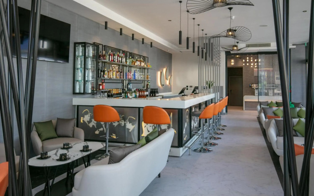 Spark by Hilton Luton