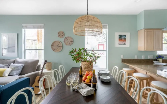 Matthew Blvd - Marina