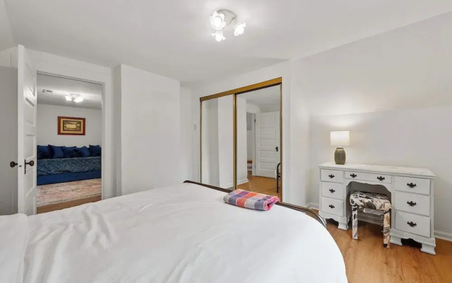 Morrill Modern Retreat Desirable Marion Village!