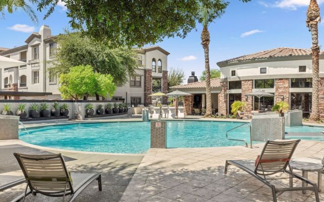 TWO Glendale CozySuites with Pool 2 & 9