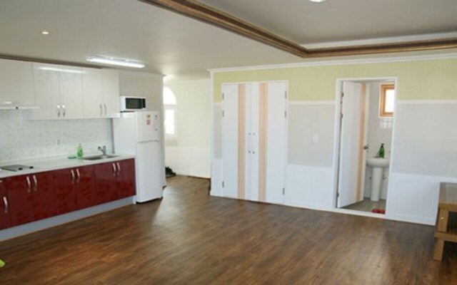 Tongyeong Paradise Pension