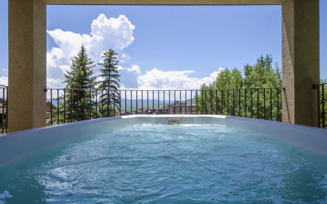 Bronze Tree Condominiums by Mountain Resorts