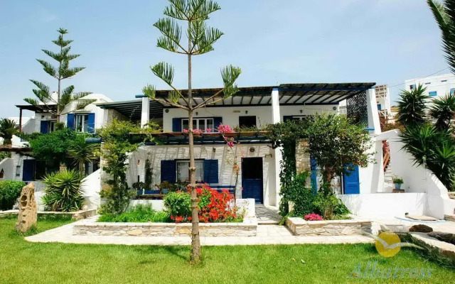 Albatross Holiday Apartments